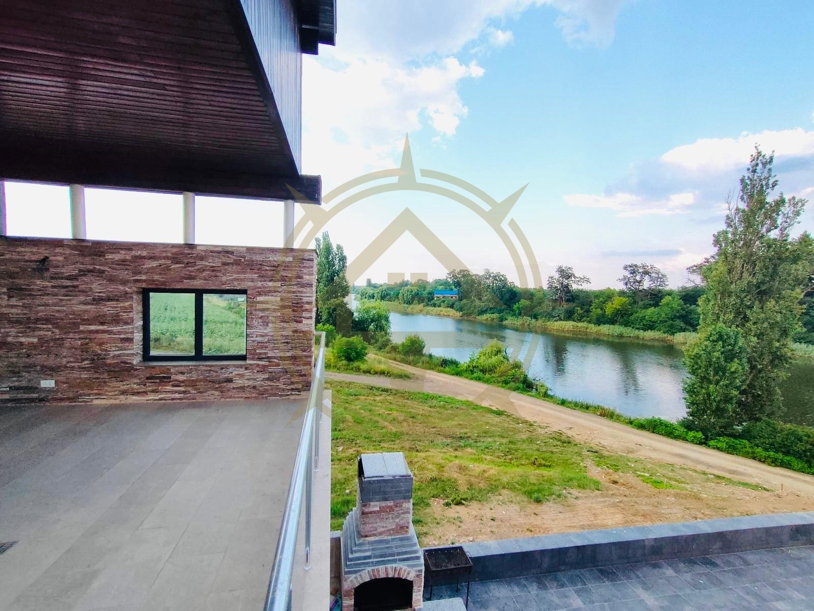 DOM00290 - Vila cu piscina 1000 mp teren la lac in Balotest