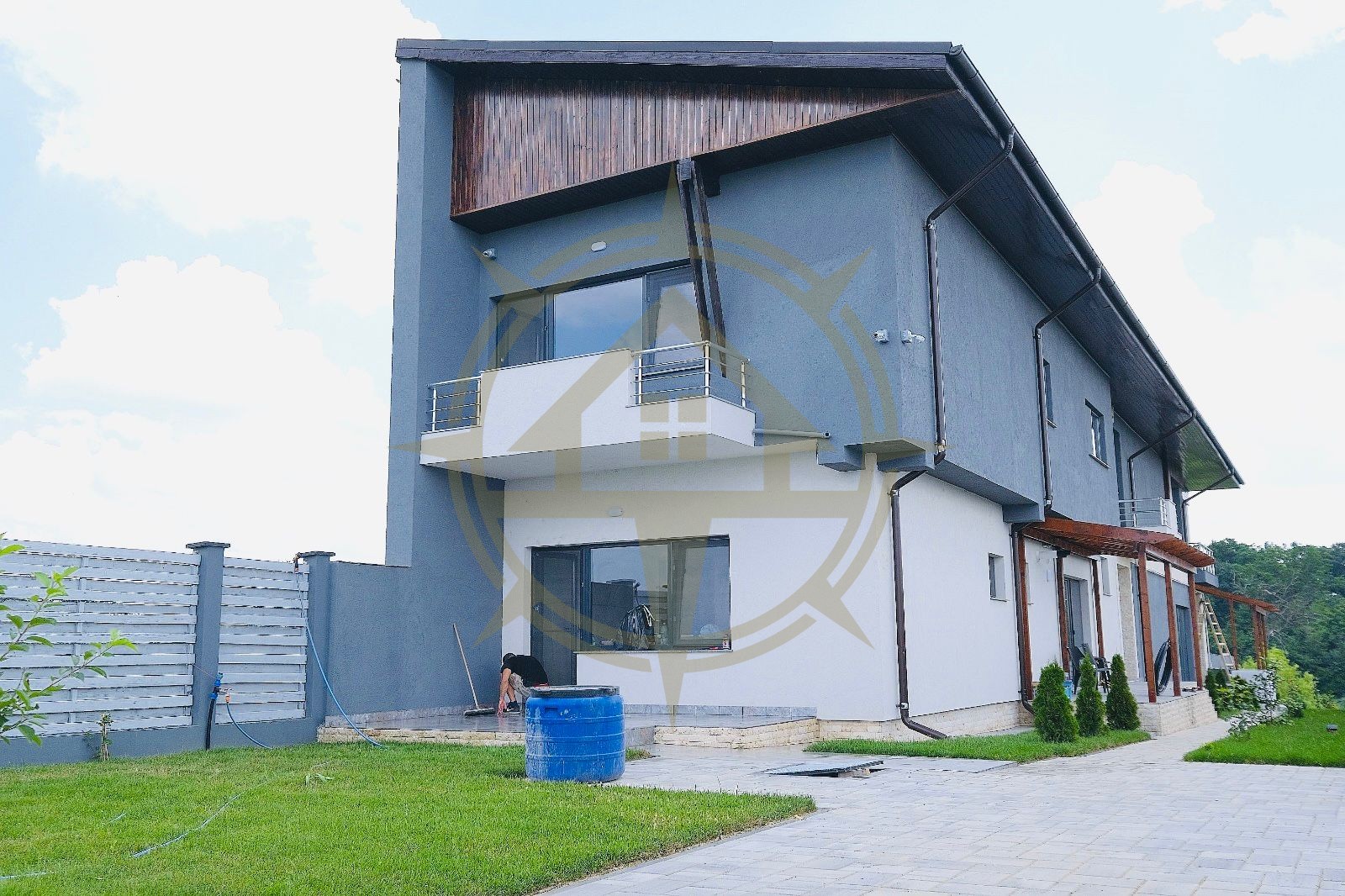 DOM00290 - Vila cu piscina 1000 mp teren la lac in Balotest