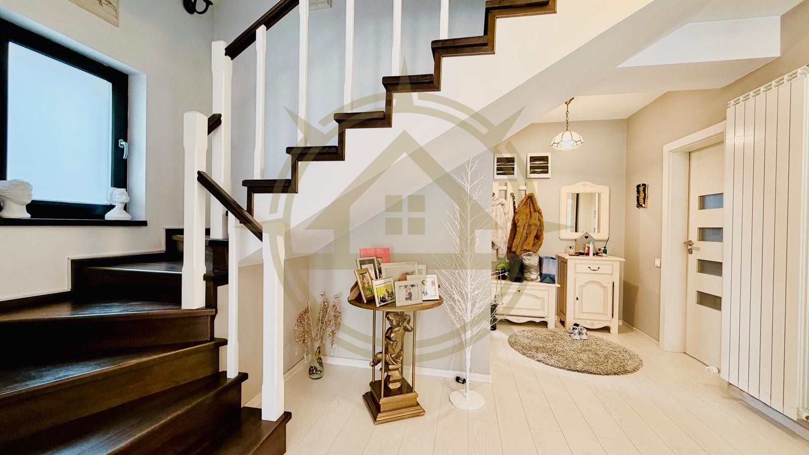 DOM00294 - Vila individualta de vanzare in complexul Paladin Corbeanca