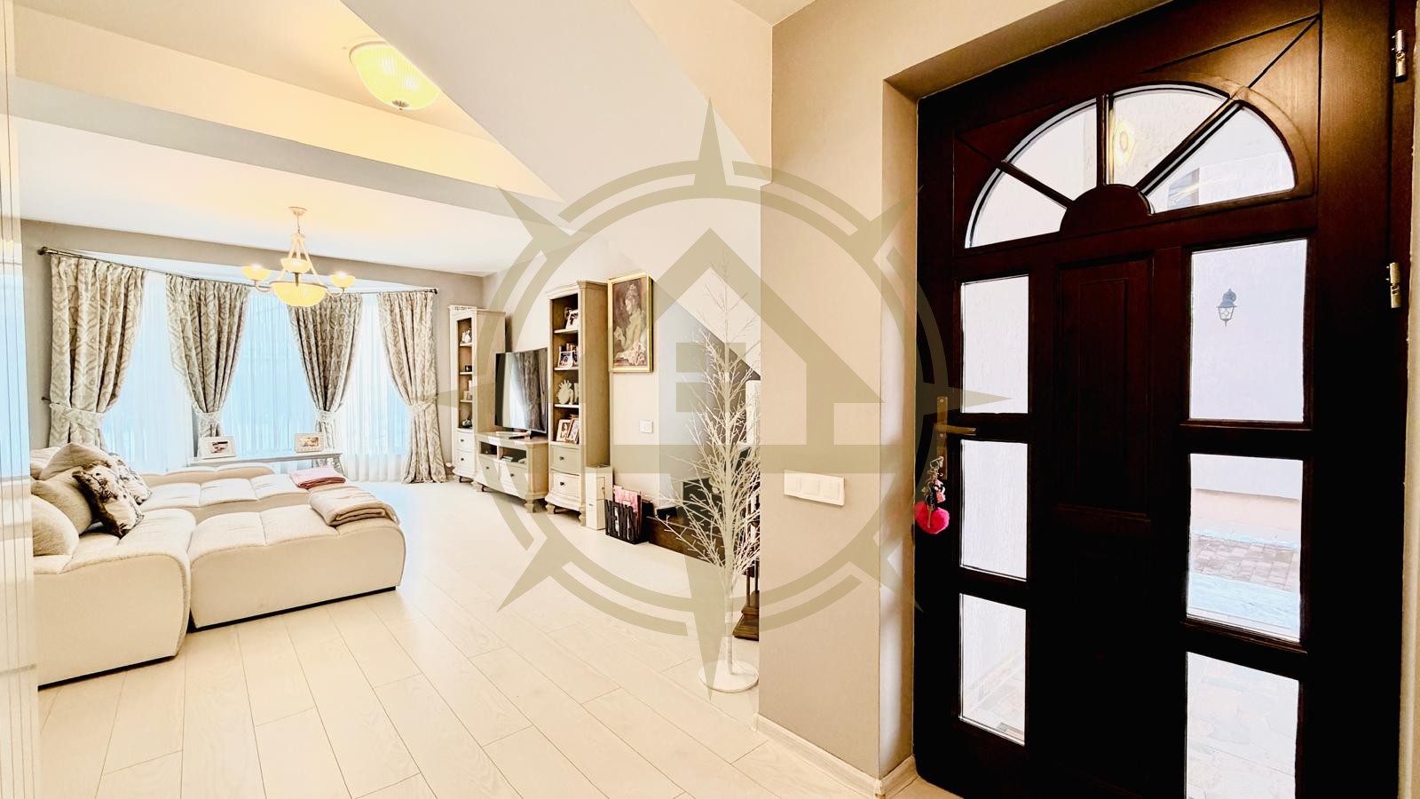 DOM00294 - Vila individualta de vanzare in complexul Paladin Corbeanca