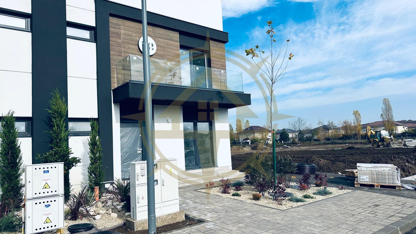 DOM00298 - Vila cu panouri solare in complex rezidential