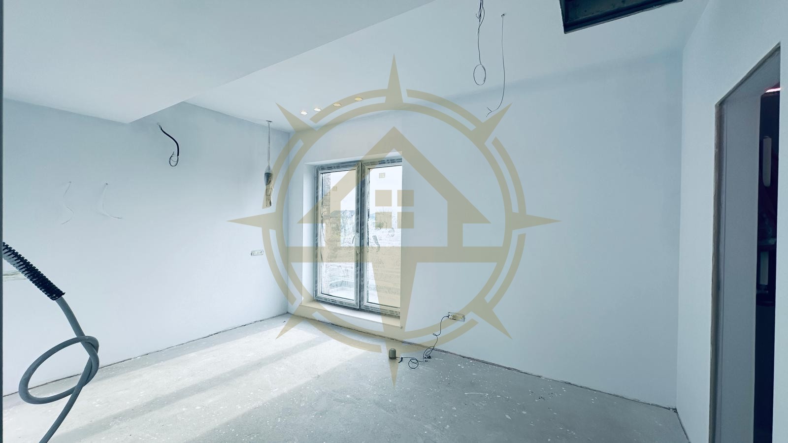 DOM00298 - Vila cu panouri solare in complex rezidential