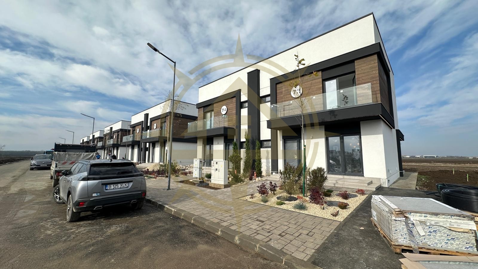 DOM00298 - Vila cu panouri solare in complex rezidential