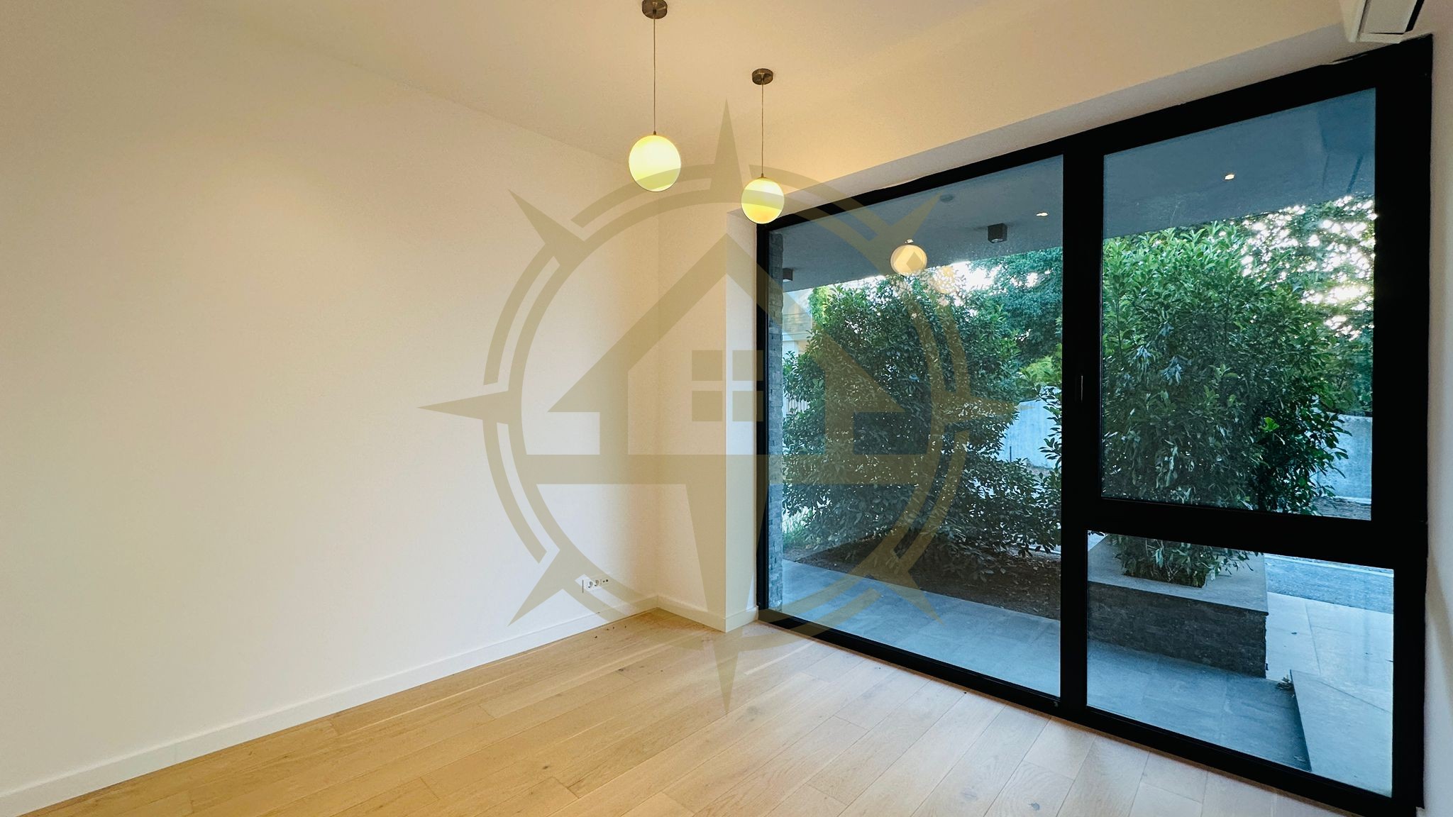 DOM00300 - Vila cu vedere la lac in Corbeanca I teren 750 mp