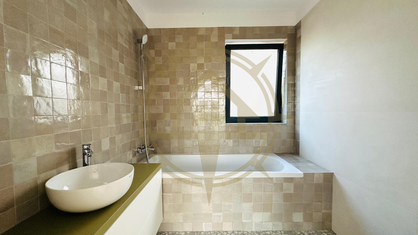 DOM00300 - Vila cu vedere la lac in Corbeanca I teren 750 mp