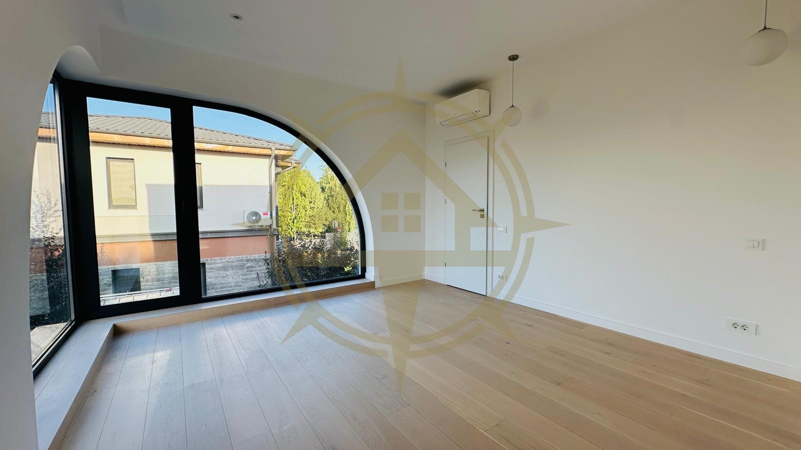 DOM00300 - Vila cu vedere la lac in Corbeanca I teren 750 mp