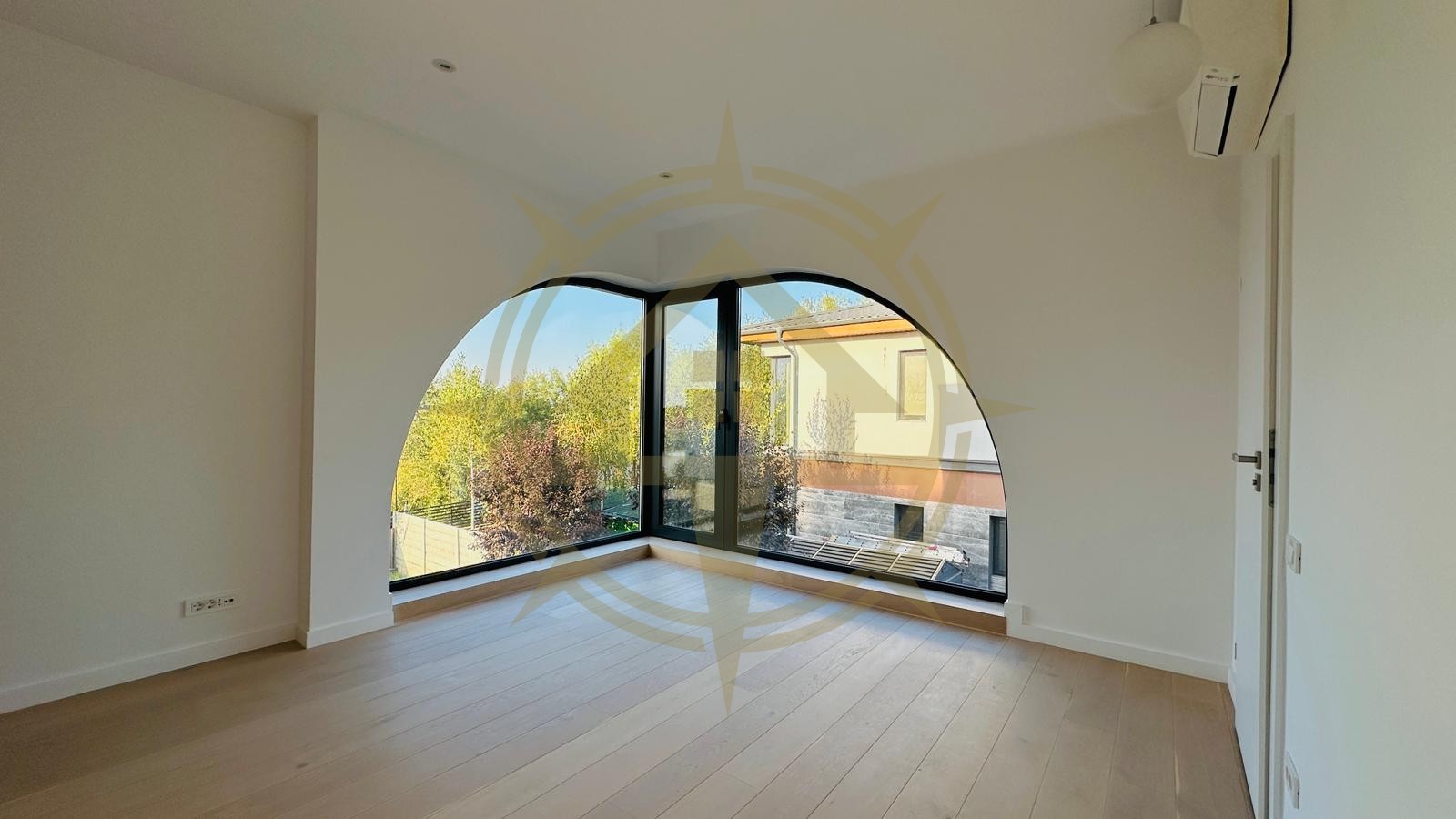 DOM00300 - Vila cu vedere la lac in Corbeanca I teren 750 mp