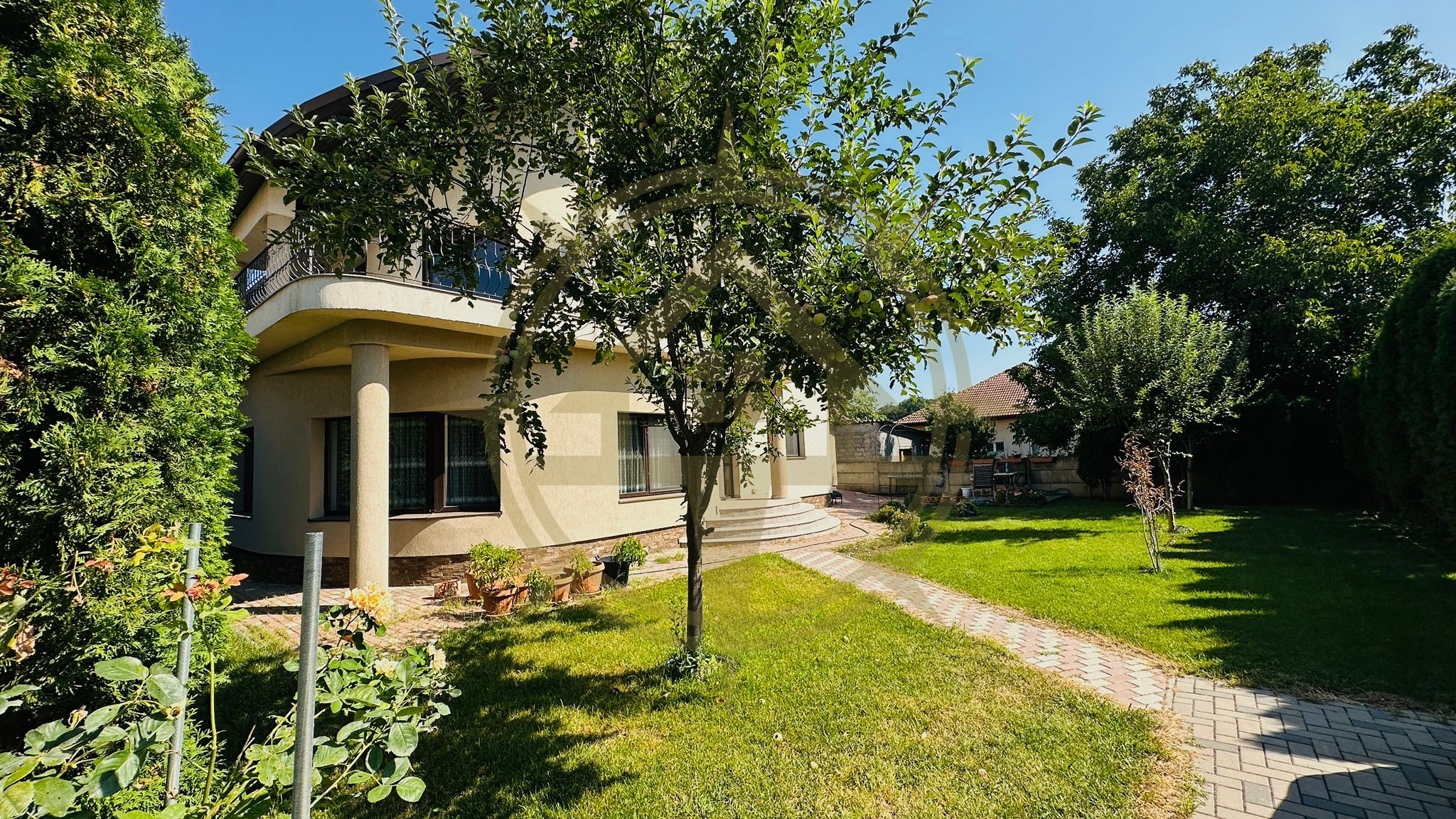 DOM00301 - Vila individuala de vanzare langa padure teren 720 mp