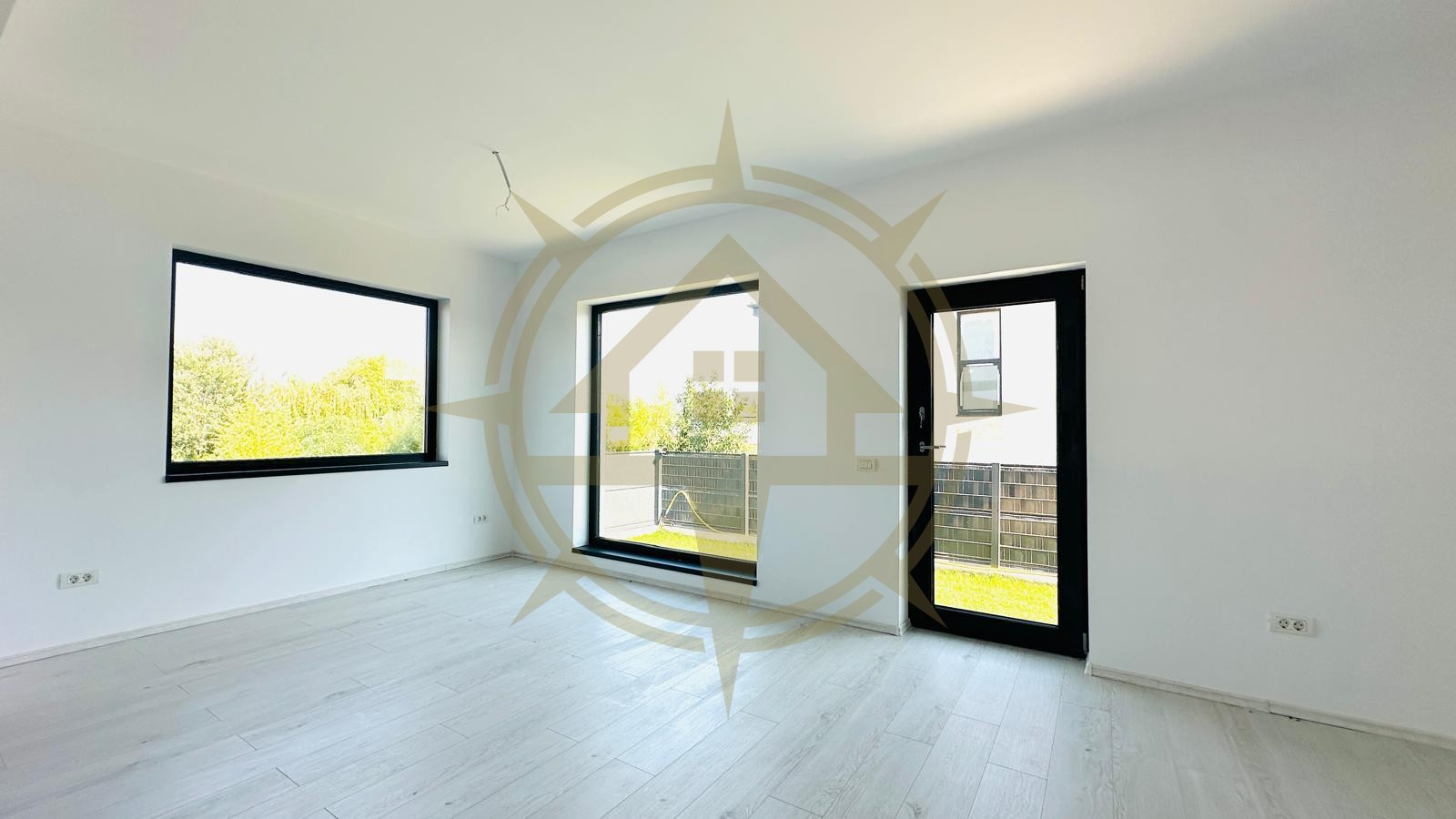 DOM00304 - Vila individuala zona centrala in Corbeanca