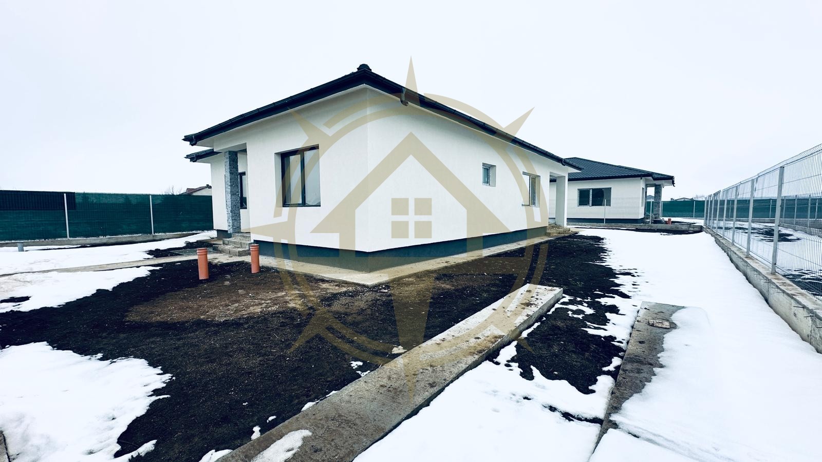 DOM00324 - Vila cu pompa de caldura sipanouri solare