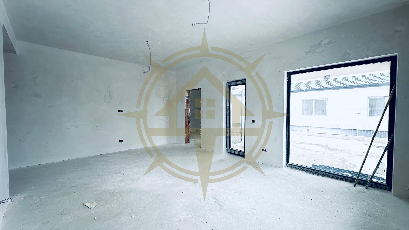 DOM00324 - Vila cu pompa de caldura sipanouri solare