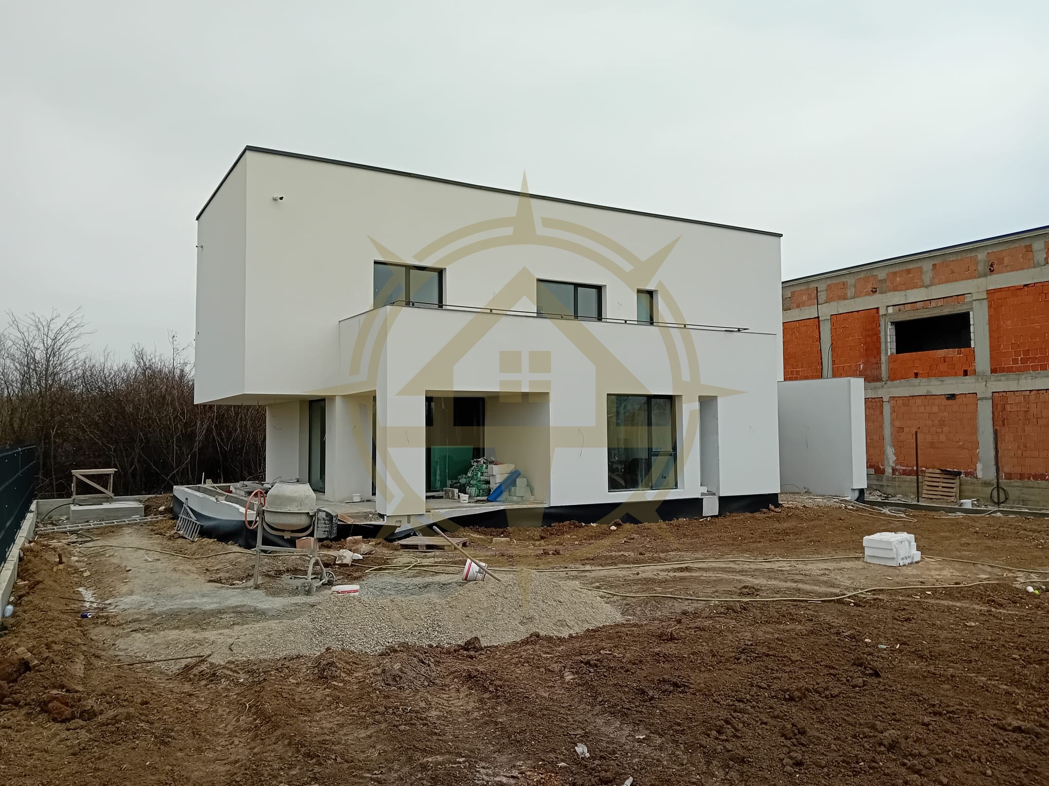 DOM00359 - Vile individuale moderne 5 camere teren generos complex Saftica