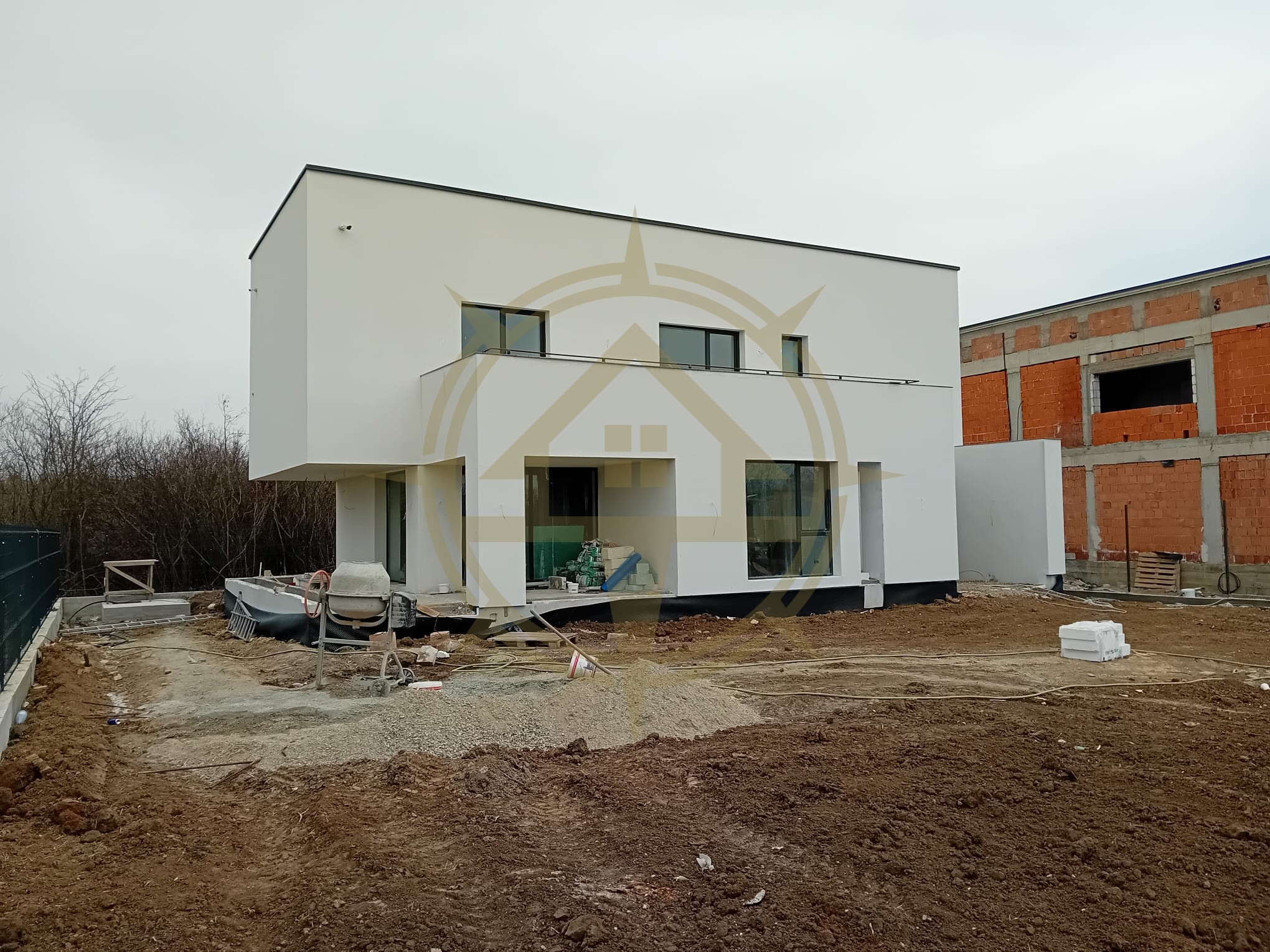 DOM00359 - Vile individuale moderne 5 camere teren generos complex Saftica