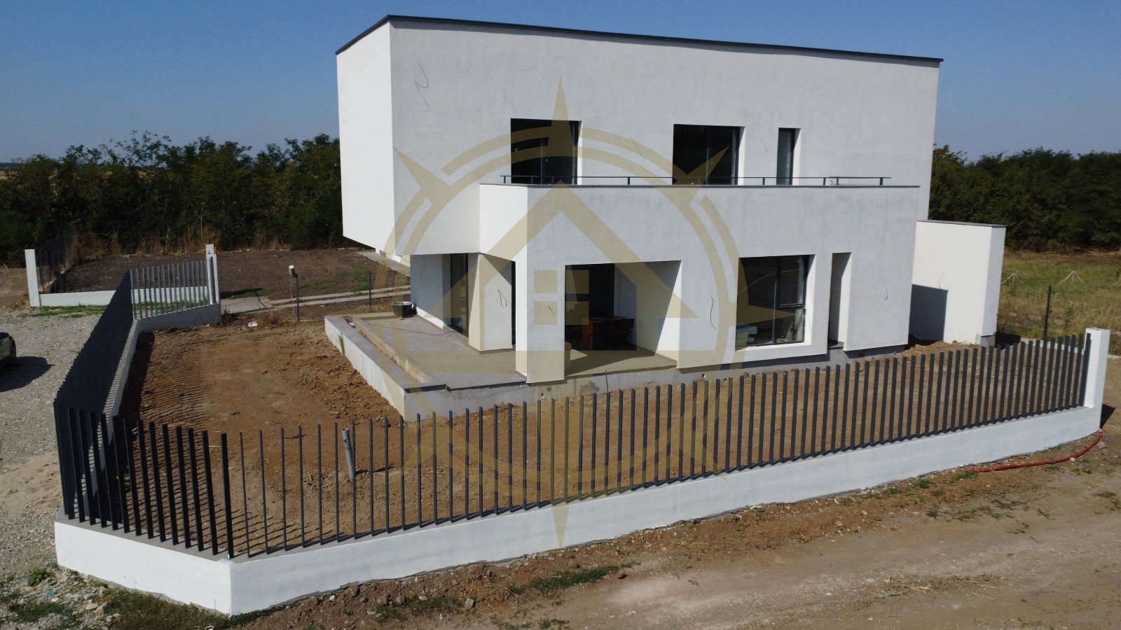 DOM00359 - Vile individuale moderne 5 camere teren generos complex Saftica