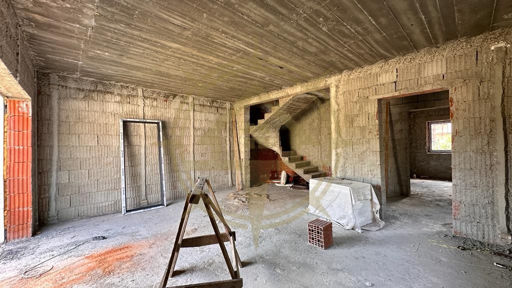 DOM00374 - Vila tip duplex Corbeanca cu pereti dublii