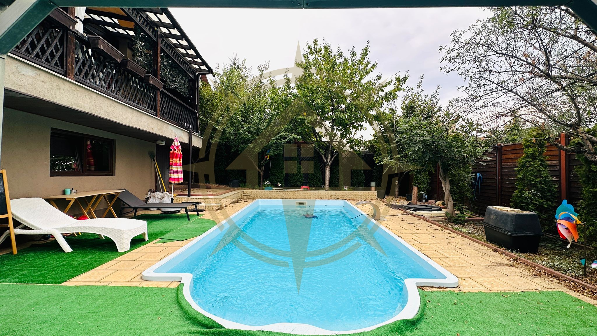 DOM00377 - Vila de lux cu 9 camere in Corbeanca-Petresti