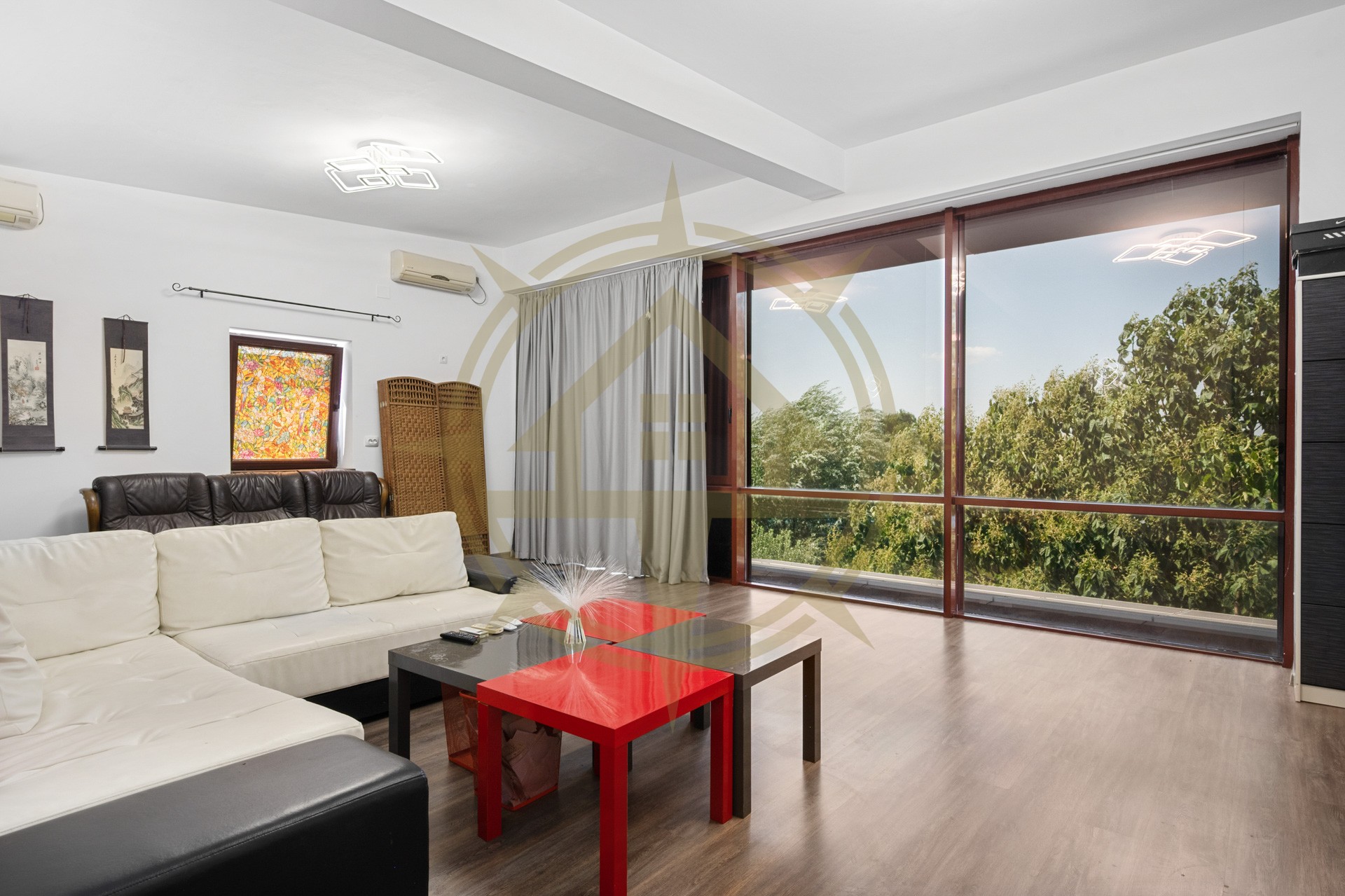 DOM00377 - Vila de lux cu 9 camere in Corbeanca-Petresti