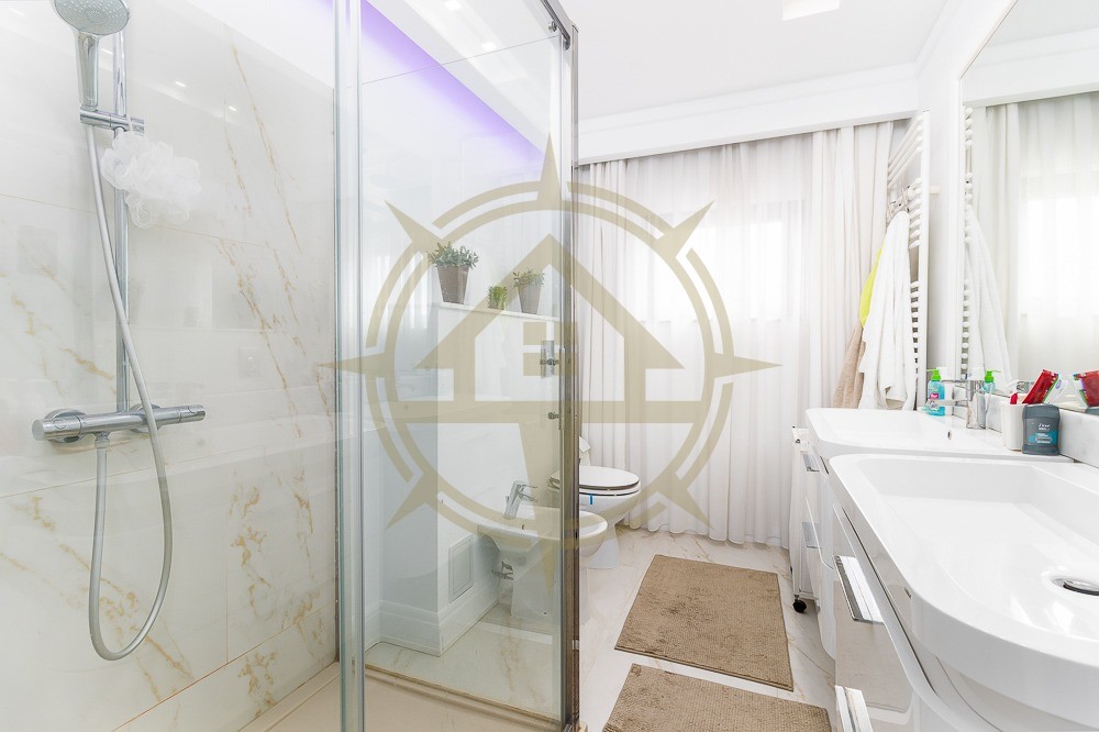 DOM00379 - Vila cu piscina 2000 mp teren in Corbeanca