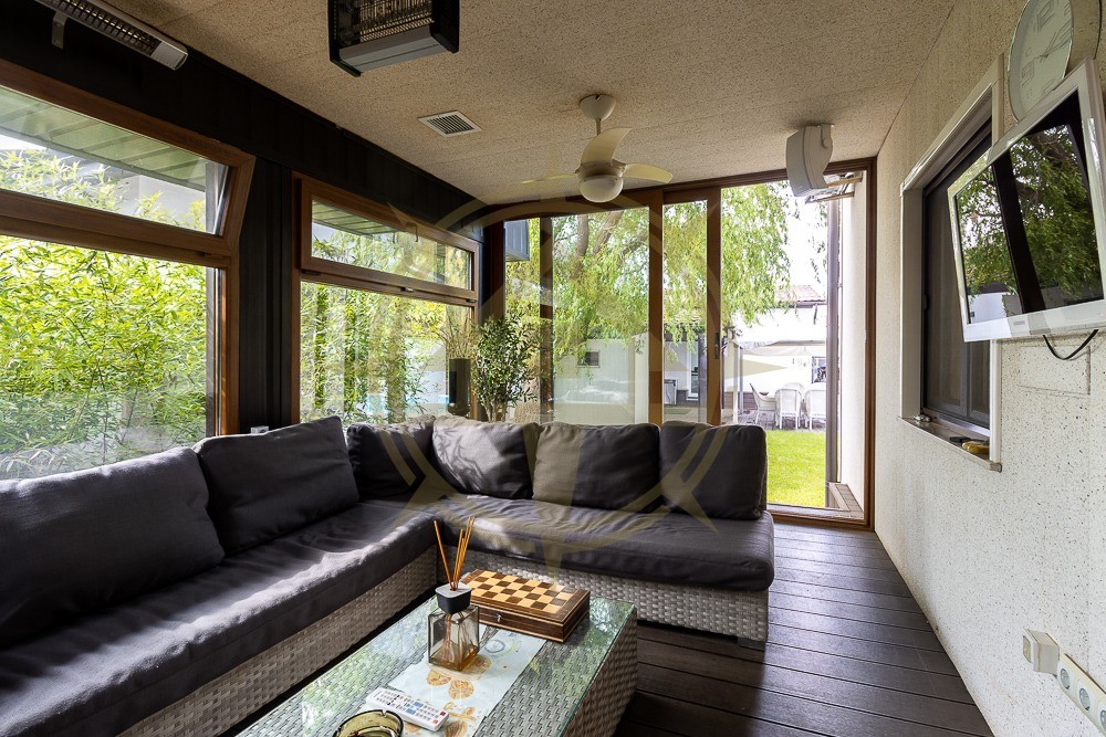 DOM00379 - Vila cu piscina 2000 mp teren in Corbeanca