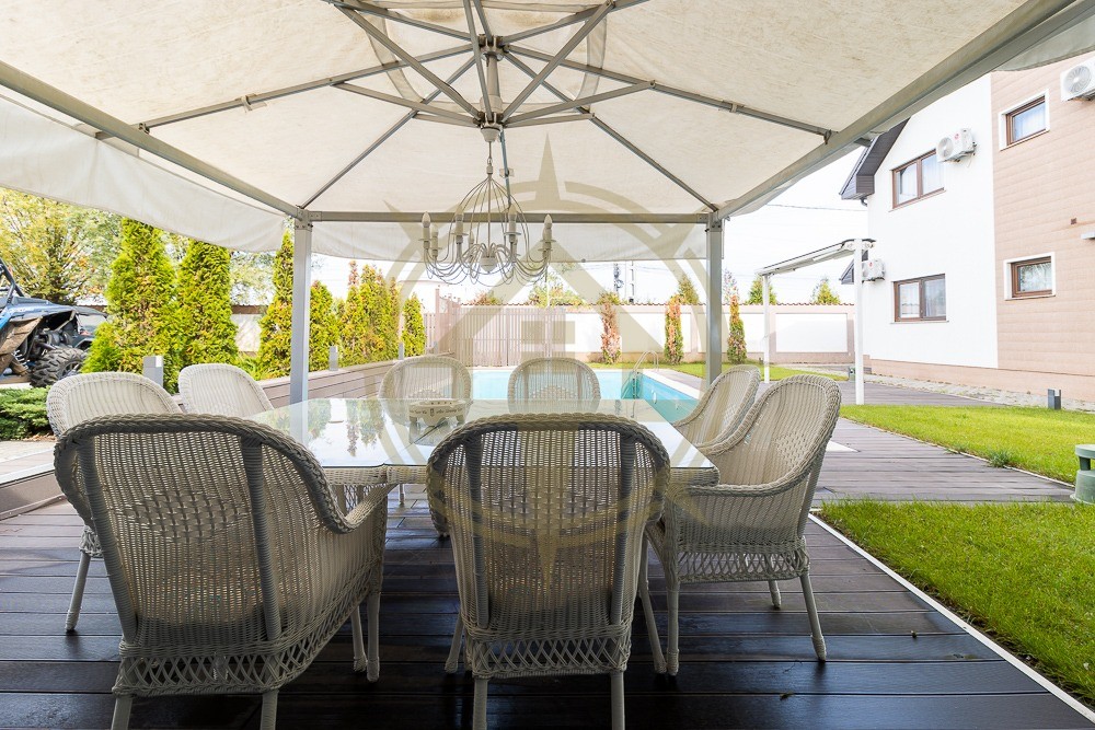 DOM00379 - Vila cu piscina 2000 mp teren in Corbeanca