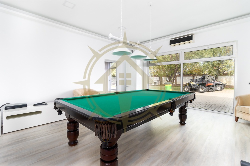 DOM00379 - Vila cu piscina 2000 mp teren in Corbeanca