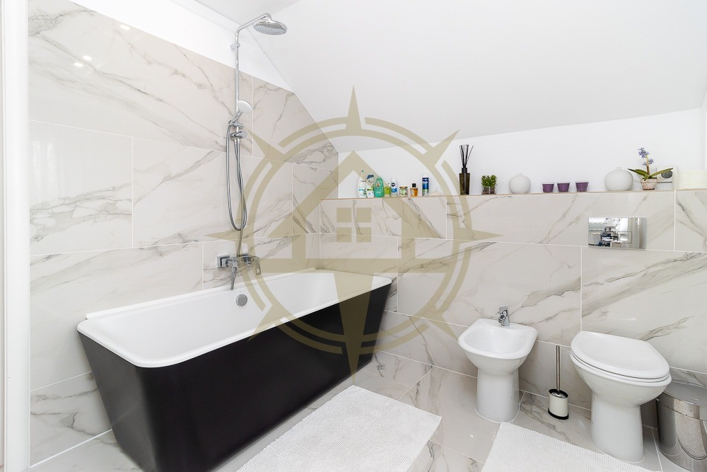 DOM00379 - Vila cu piscina 2000 mp teren in Corbeanca