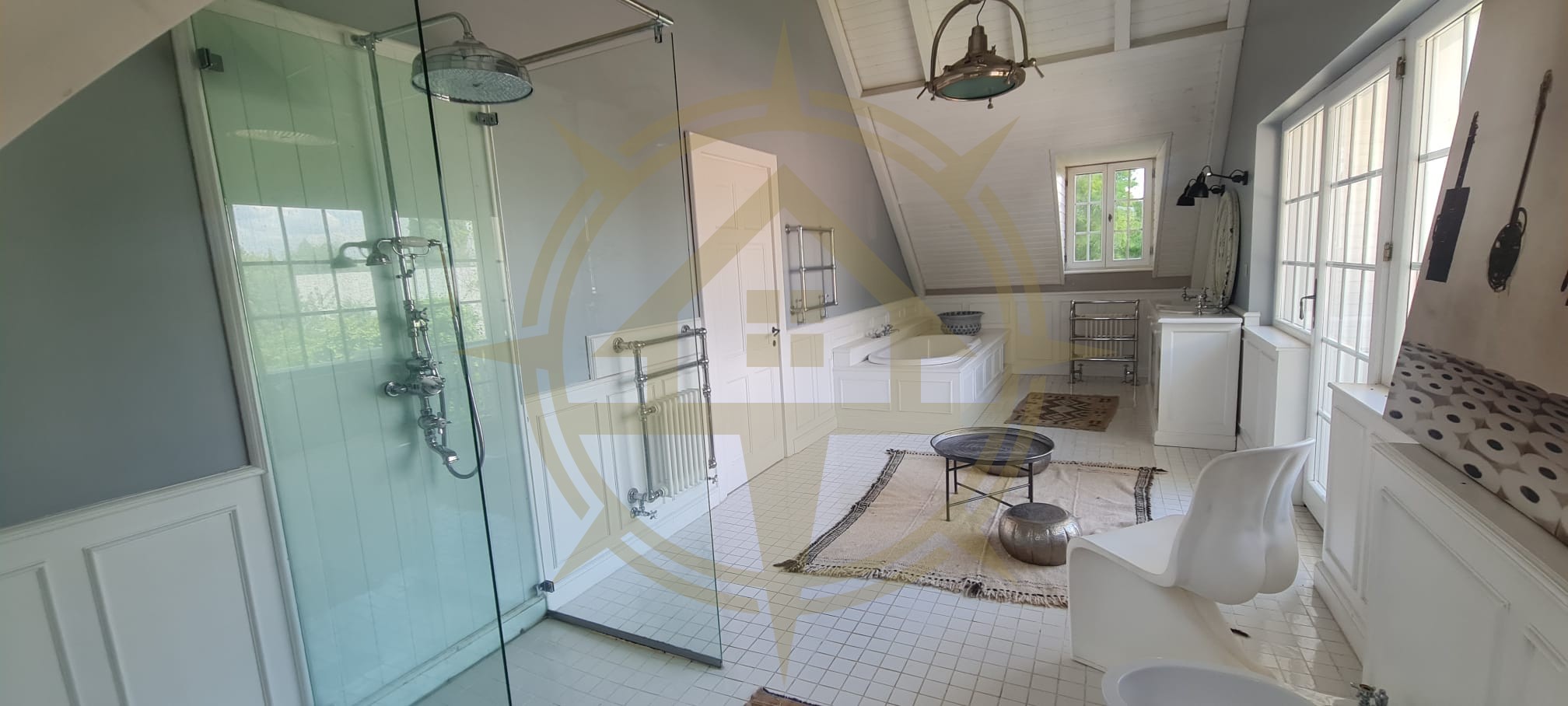 DOM00445 - Vila de poveste la lac cu ponton in Snagov