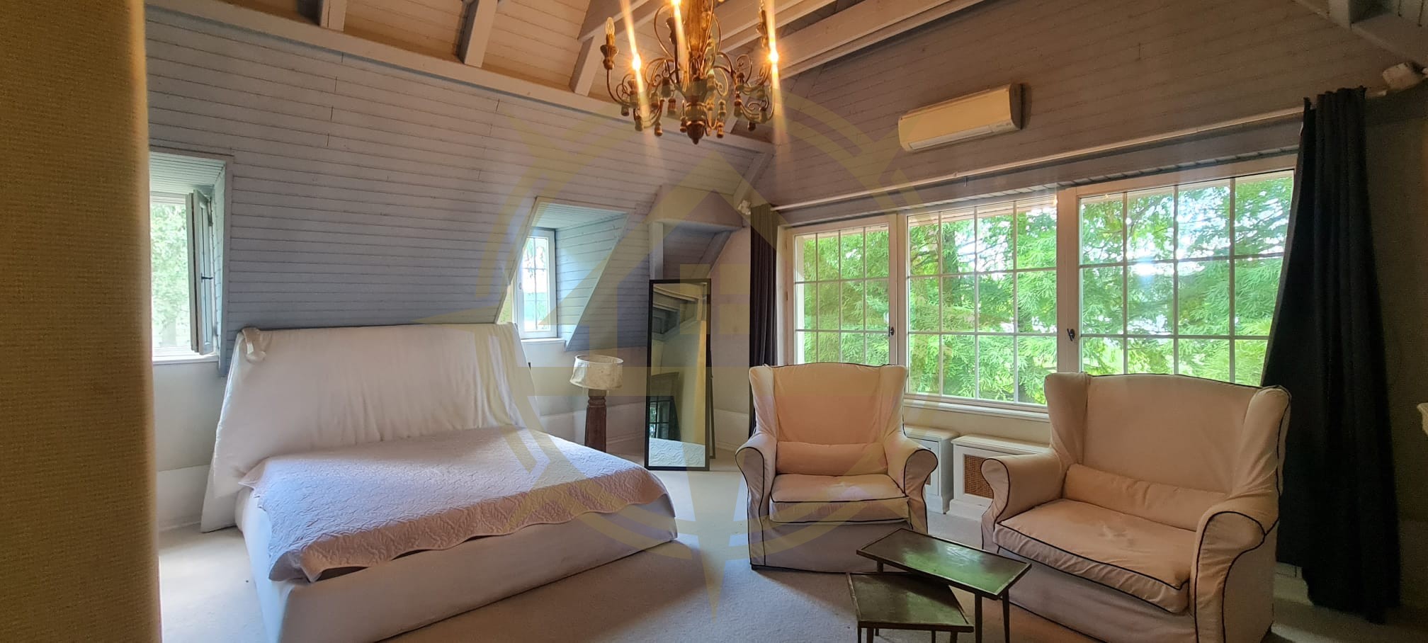 DOM00445 - Vila de poveste la lac cu ponton in Snagov