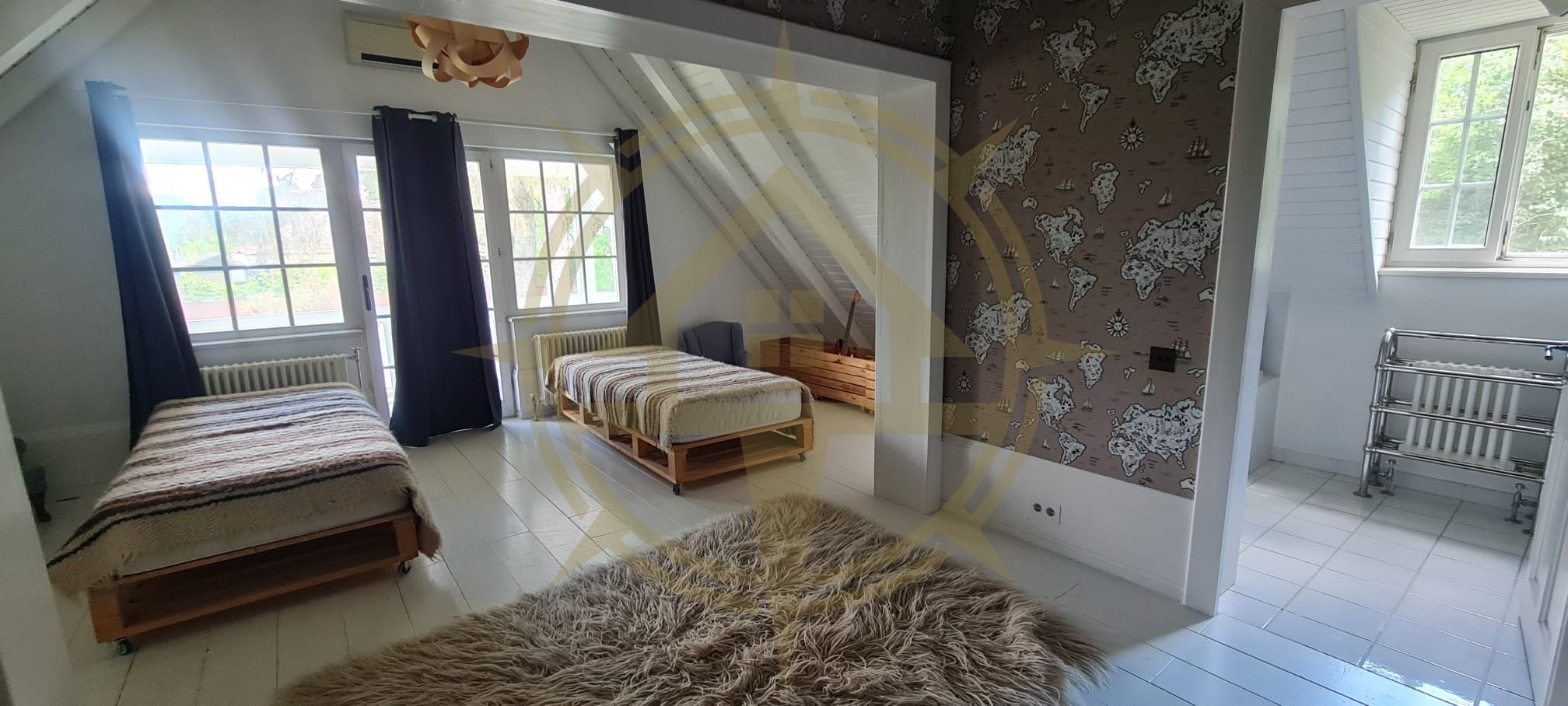 DOM00445 - Vila de poveste la lac cu ponton in Snagov