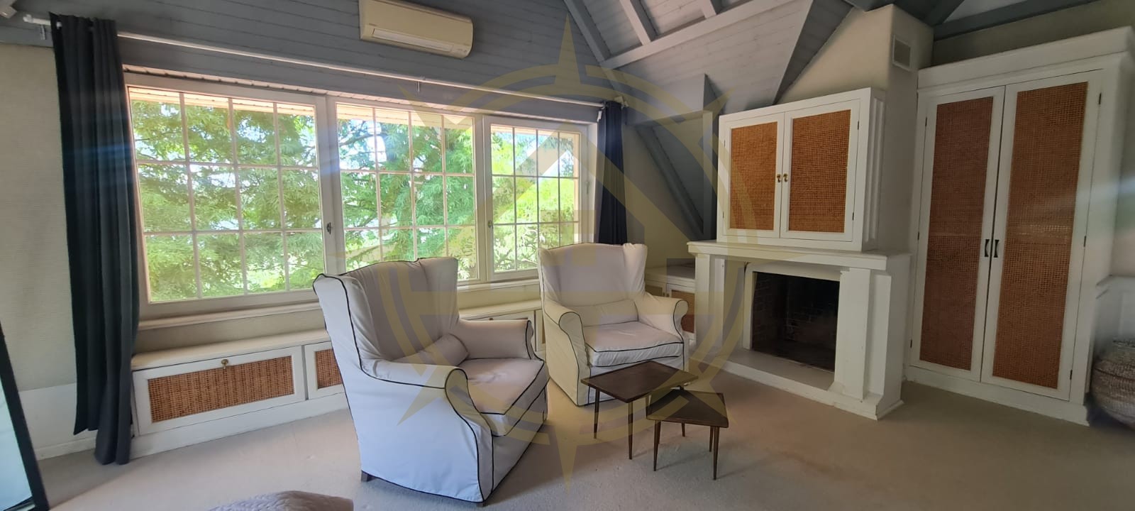 DOM00445 - Vila de poveste la lac cu ponton in Snagov