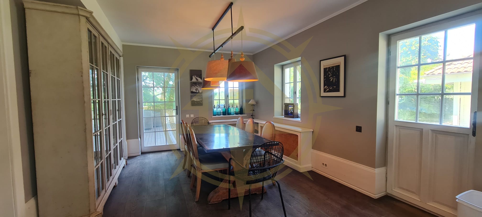 DOM00445 - Vila de poveste la lac cu ponton in Snagov