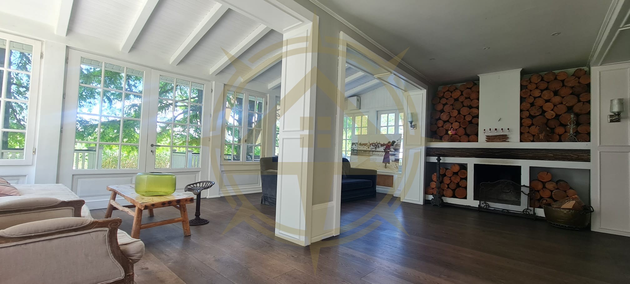 DOM00445 - Vila de poveste la lac cu ponton in Snagov