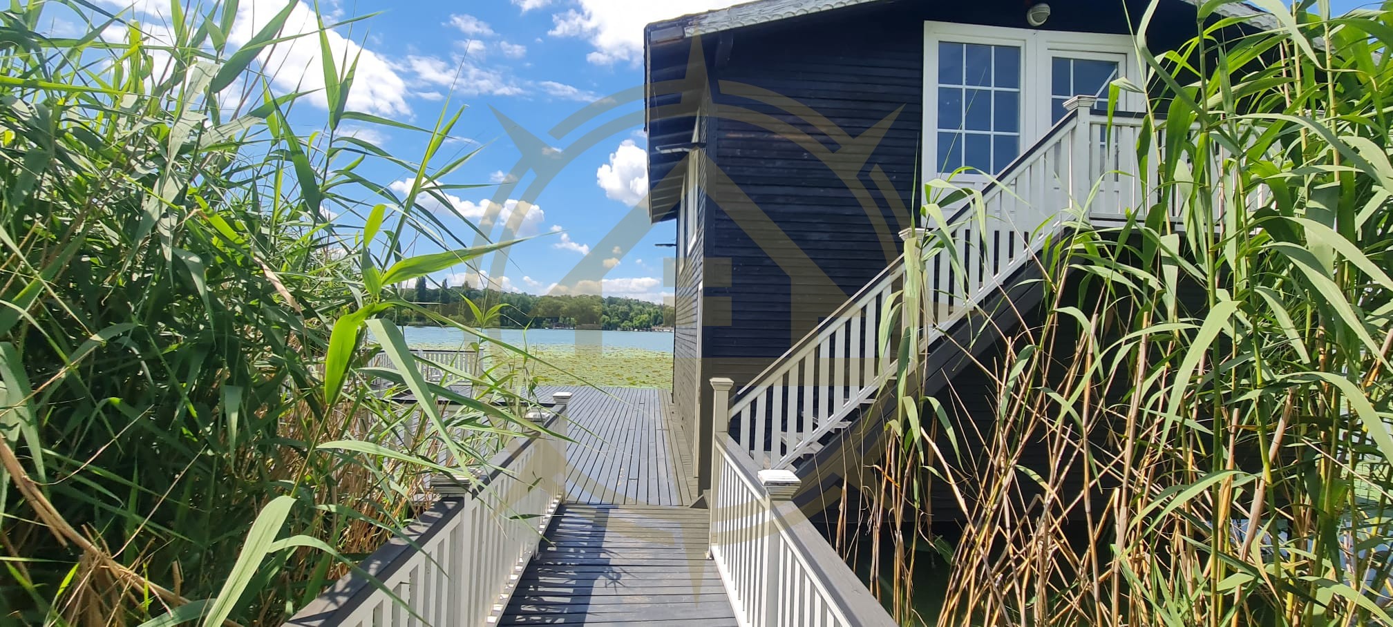 DOM00445 - Vila de poveste la lac cu ponton in Snagov