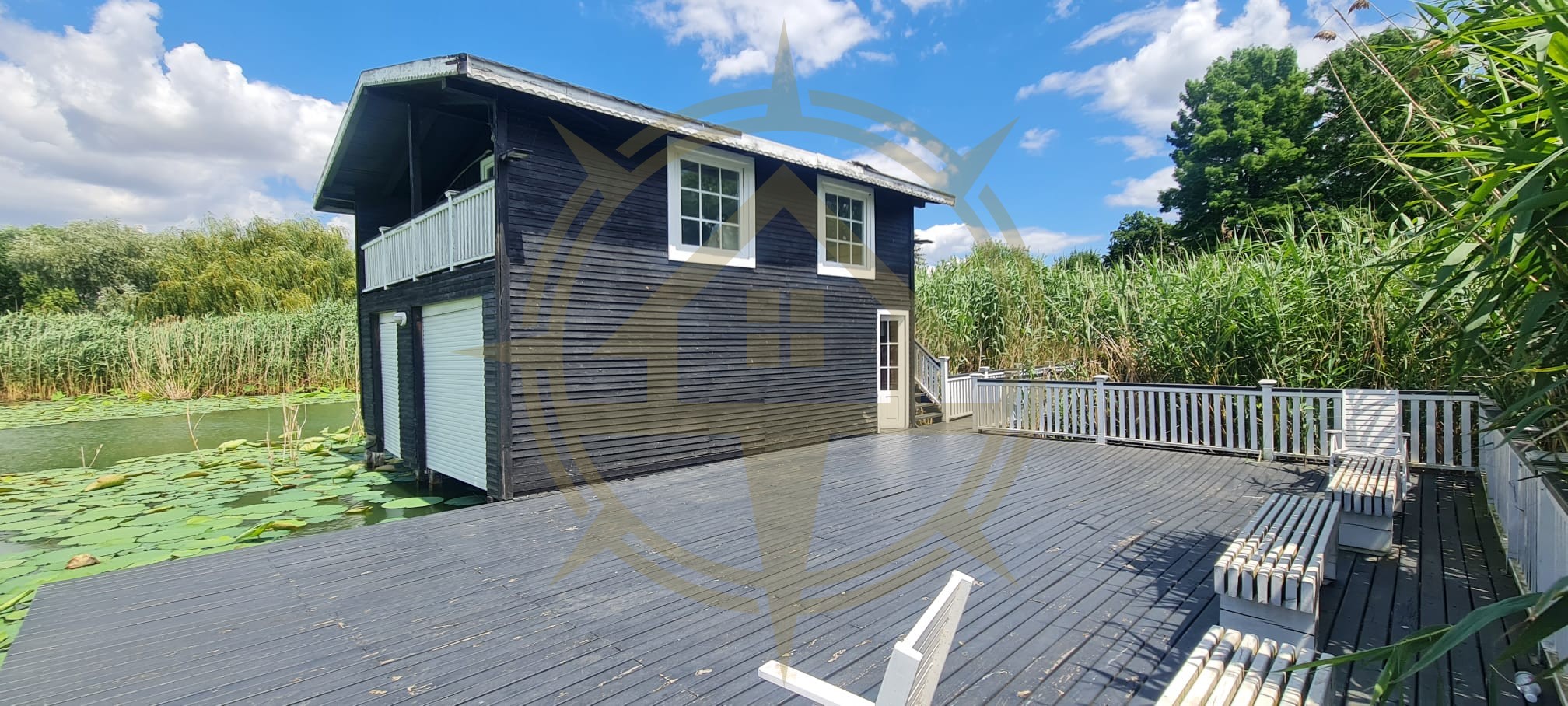 DOM00445 - Vila de poveste la lac cu ponton in Snagov